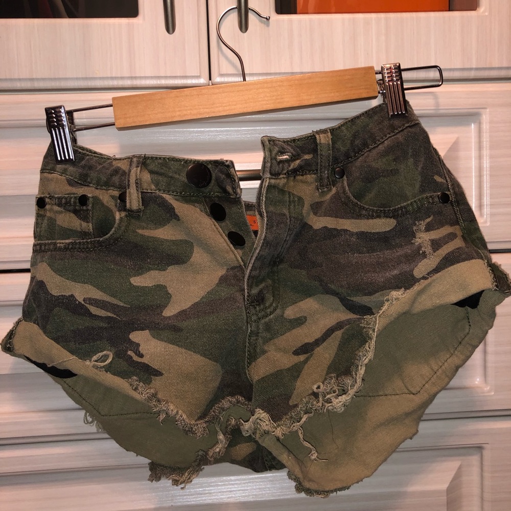 Signature 8 shorts camo